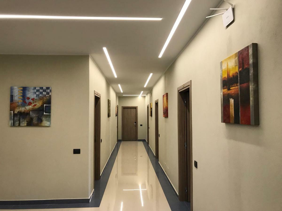 Western Star Hotel Durrës Zewnętrze zdjęcie