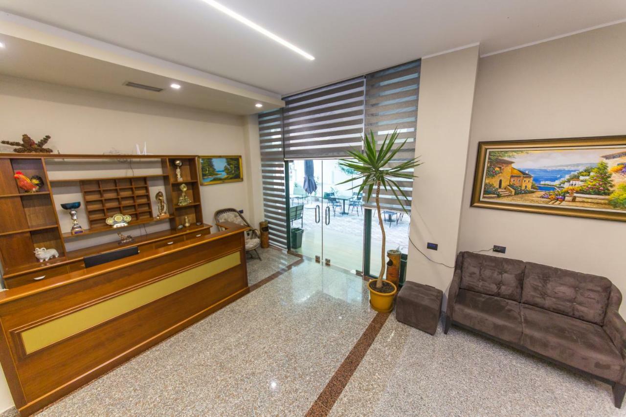 Western Star Hotel Durrës Zewnętrze zdjęcie