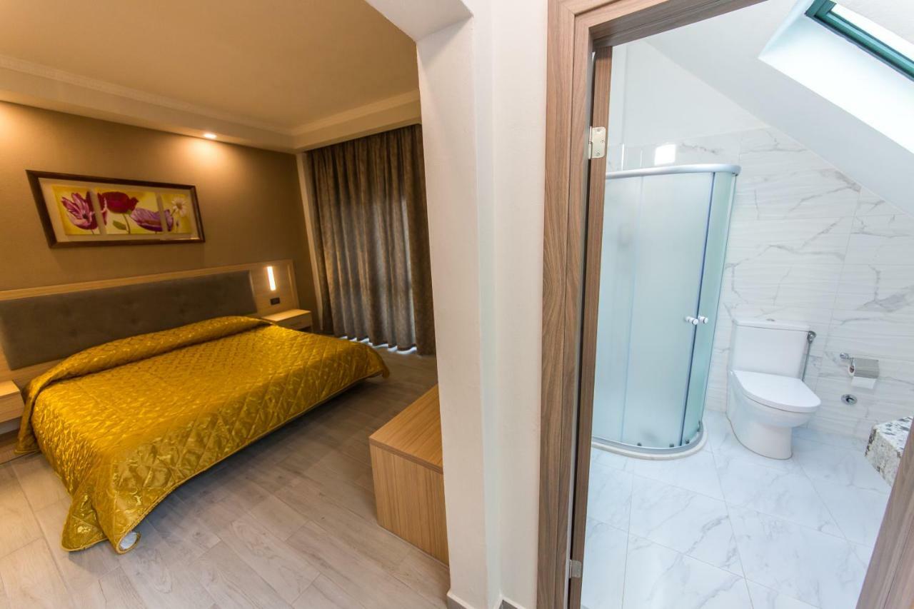 Western Star Hotel Durrës Zewnętrze zdjęcie